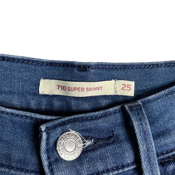 Levi's Women's 710 Super Skinny Denim Jeans - Picture 4 of 9